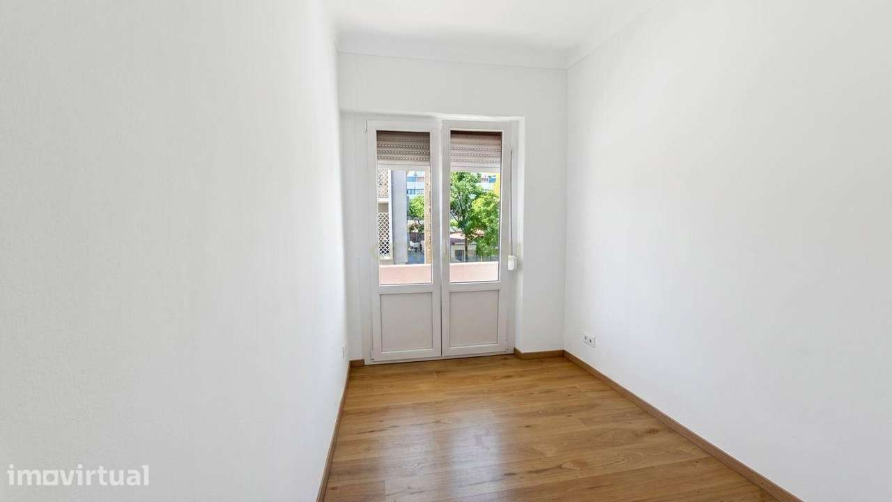 Apartamento T1 com Varandas em Barreiro, Setúbal - Grande imagem: 2/19