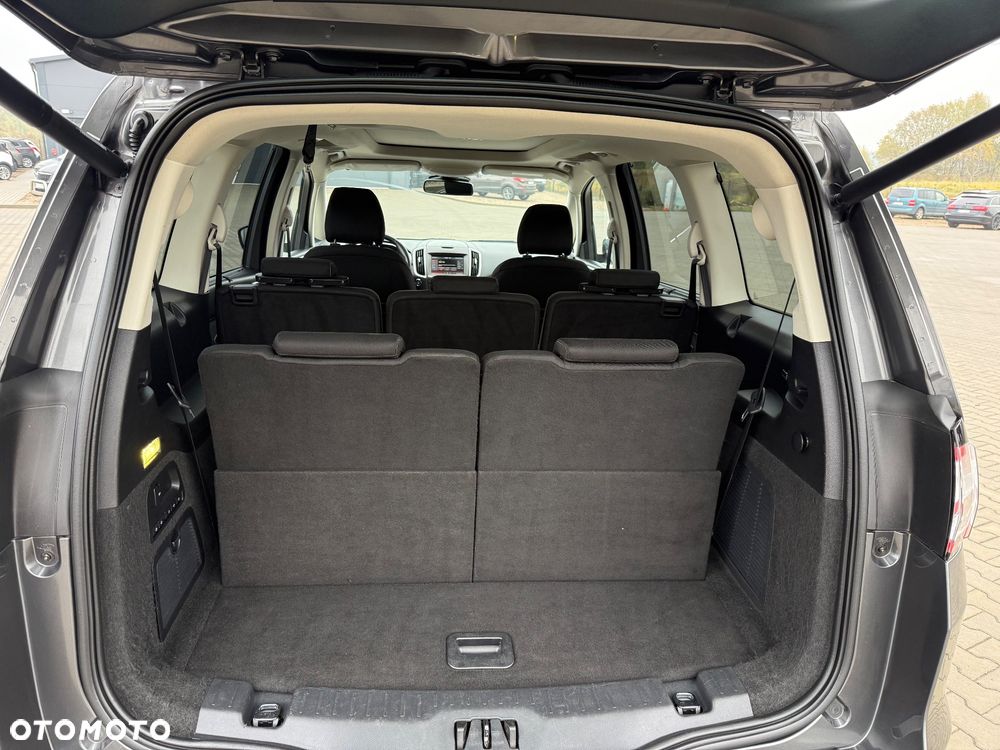 Ford Galaxy 2.0 TDCi Titanium - 17