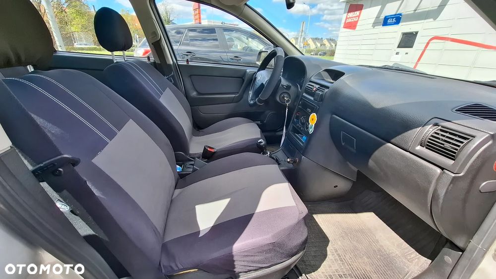 Opel Astra 1.4 NJoy - 18