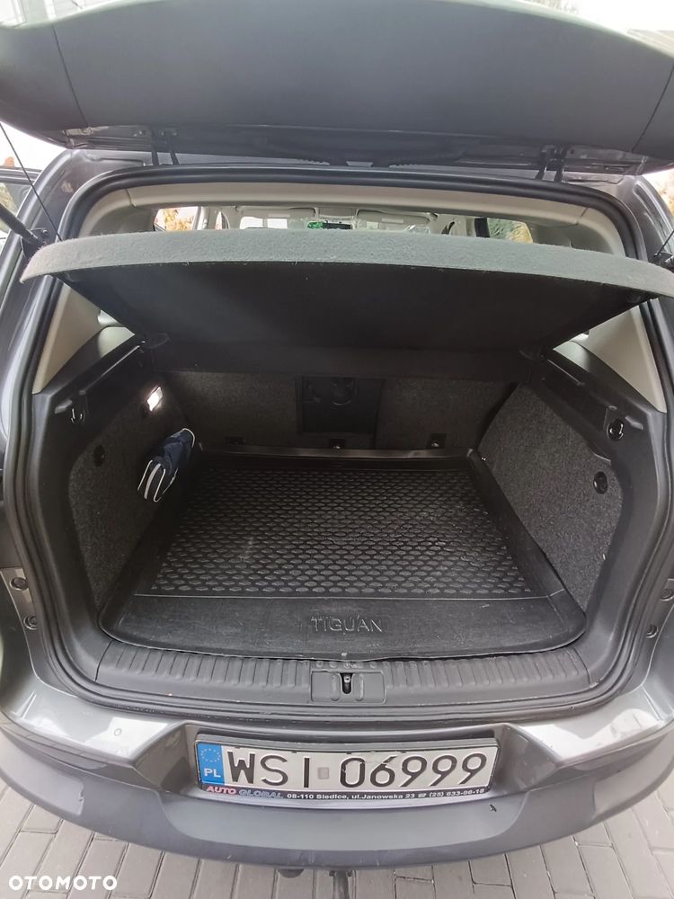 Volkswagen Tiguan - 10