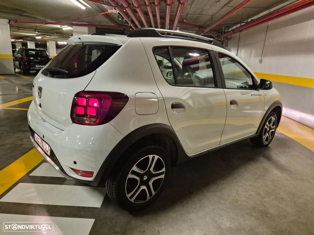 Dacia Sandero 1.0 ECO-G Stepway Bi-Fuel - 11