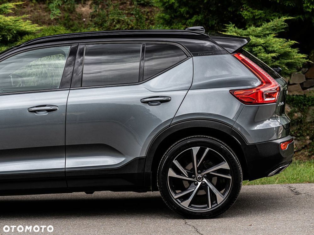 Volvo XC 40 D4 AWD R-Design - 8