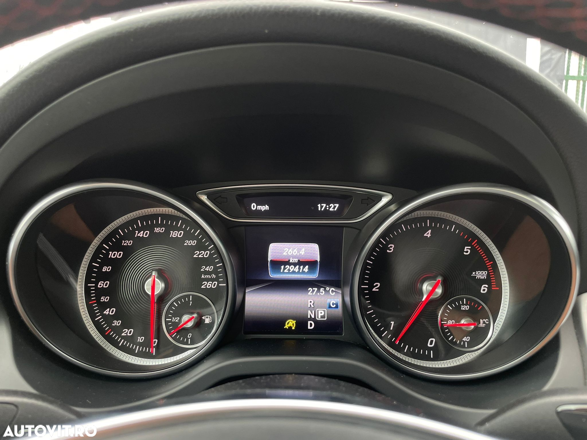 Mercedes-Benz GLA 200 d Aut. - 12