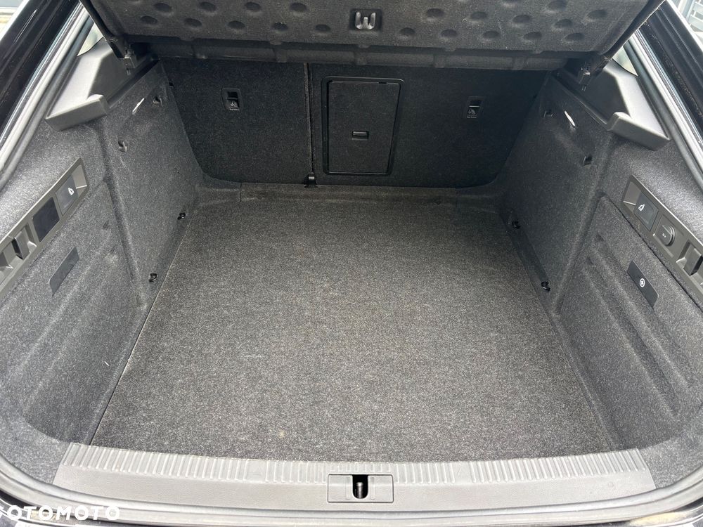 Skoda Superb 2.0 TDI SCR Style DSG - 39