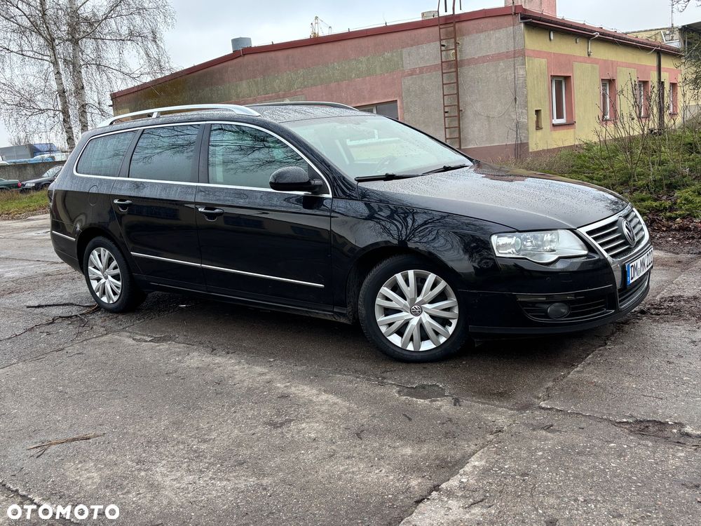 Volkswagen Passat 2.0 TDI DPF BlueMotion Technology Highline - 35