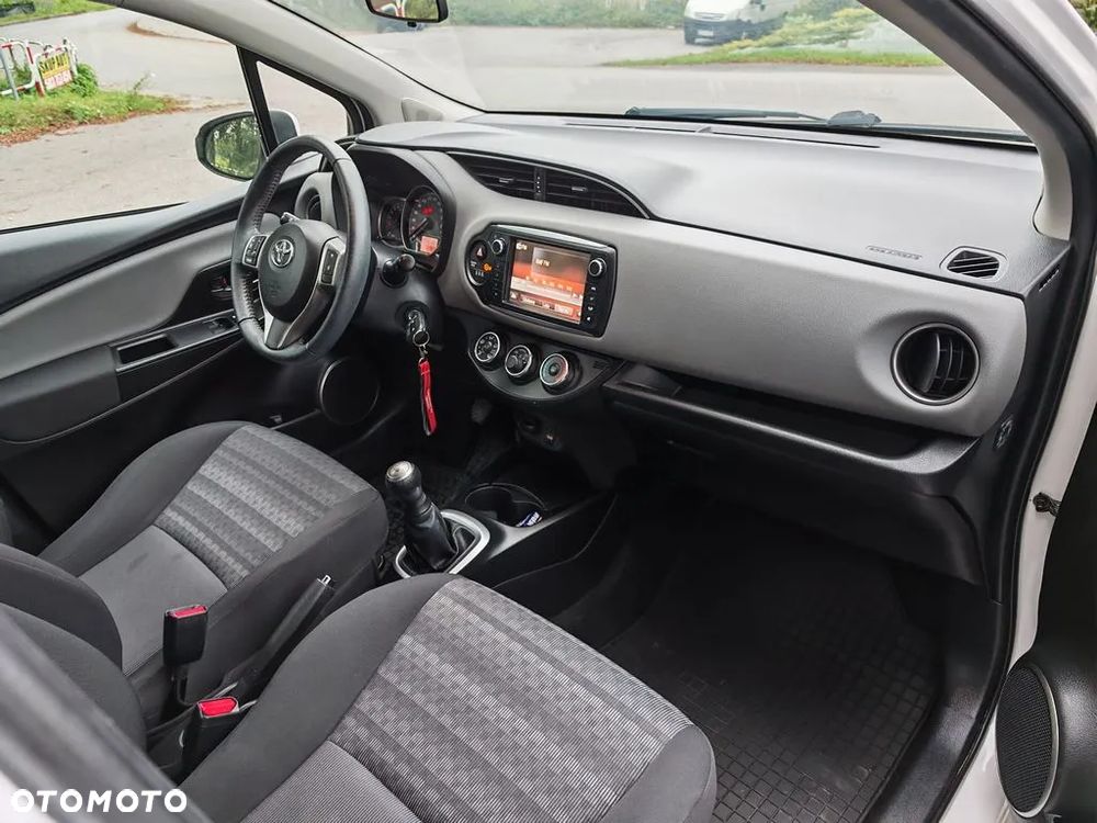 Toyota Yaris - 13