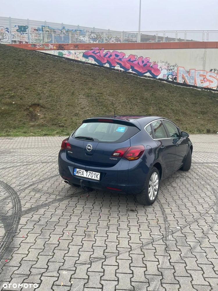 Opel Astra - 2