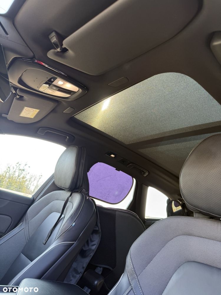 Volvo XC 60 B4 D AWD R-Design - 16