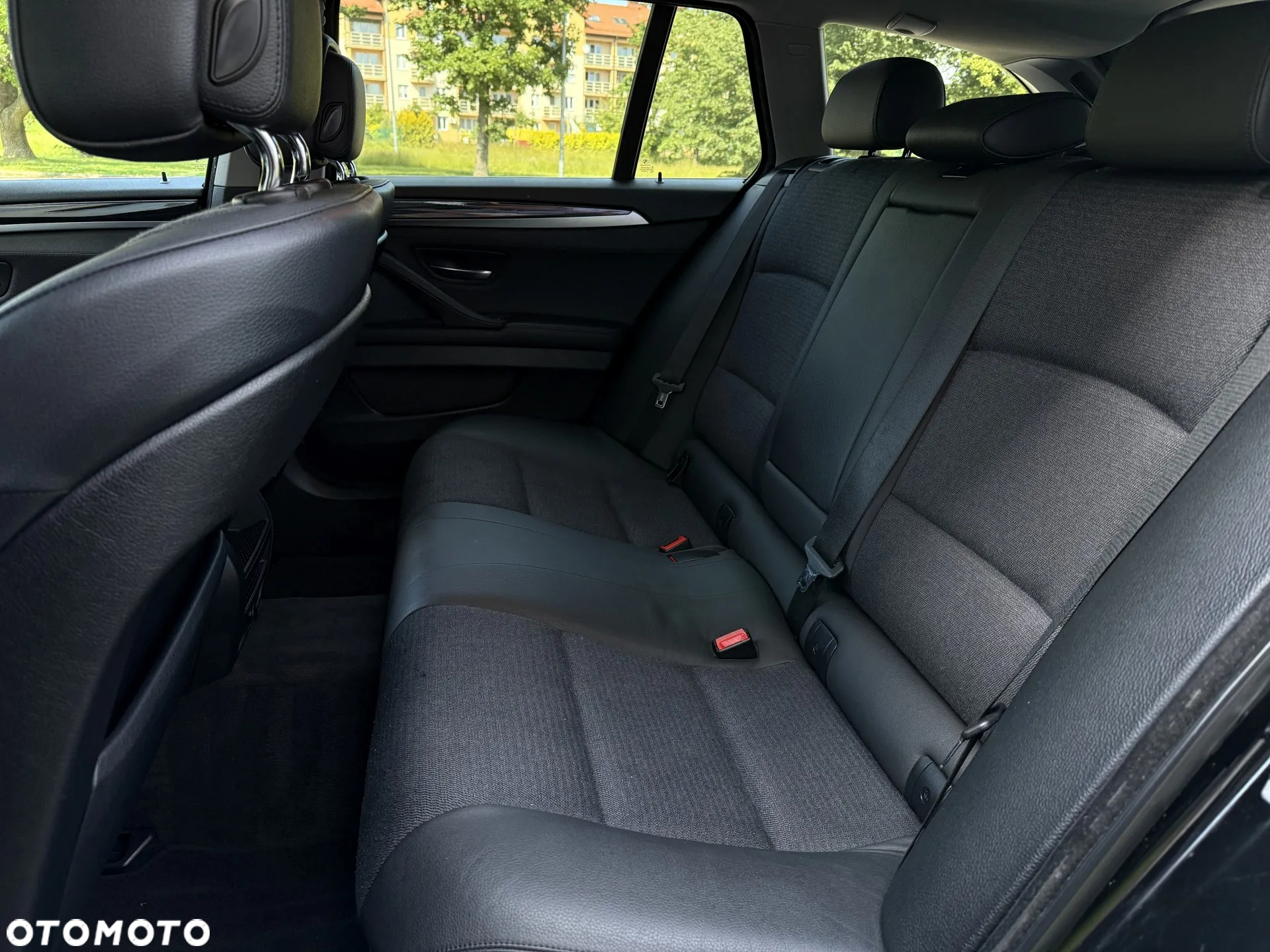 BMW Seria 5 520d Touring - 34