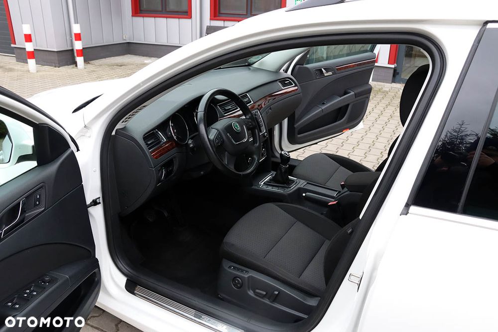 Skoda Superb 1.8 TSI Exclusive - 19