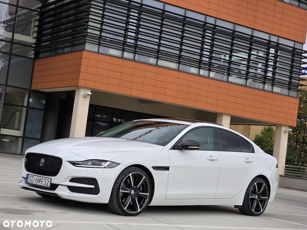 Jaguar XE 2.0 D180 R-Dynamic S - 21