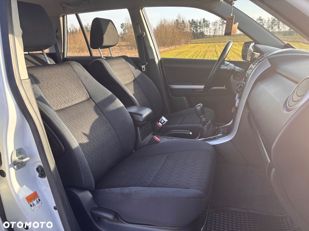 Suzuki Grand Vitara - 18