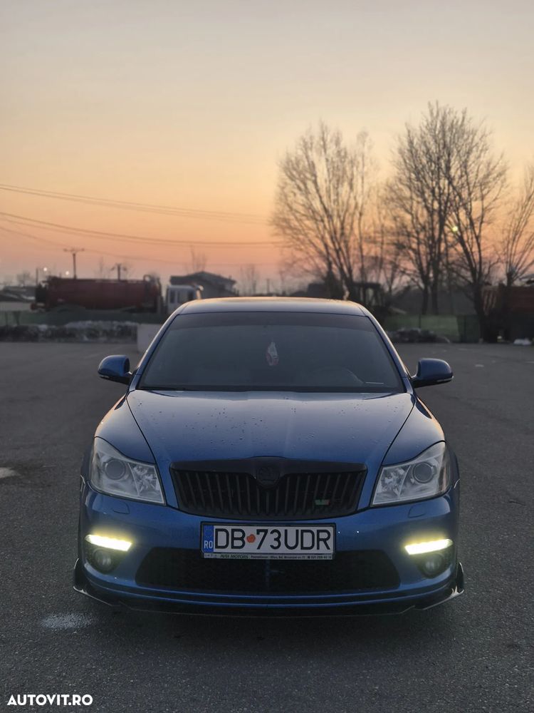 Skoda Octavia 2.0 TDI RS - 2