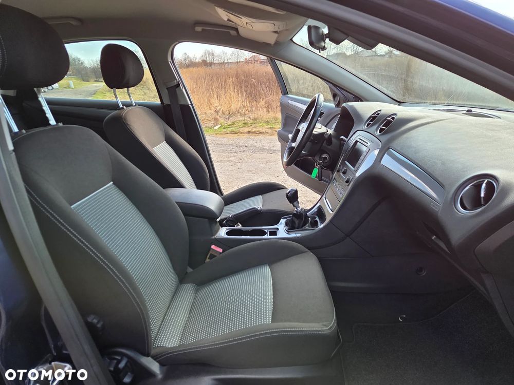 Ford Mondeo 2.0 TDCi Trend - 14