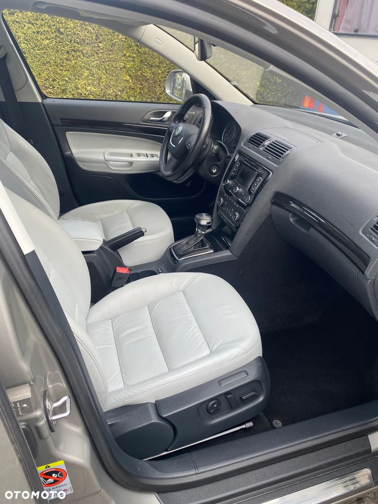 Skoda Octavia 2.0 TDI DPF DSG Laurin & Klement - 8