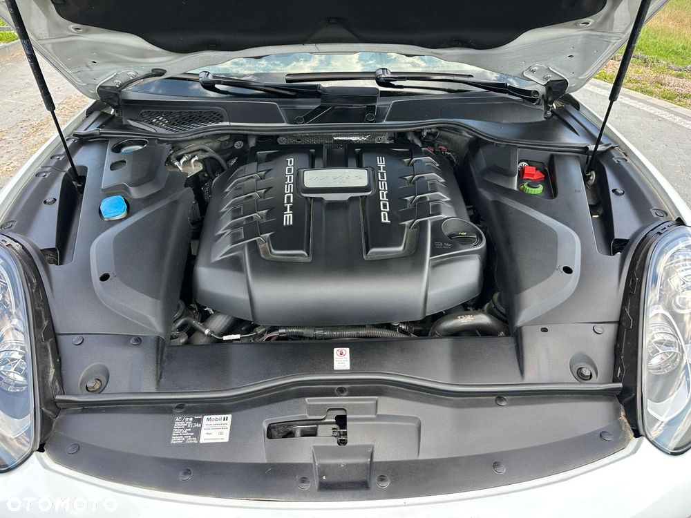 Porsche Cayenne S Platinum Edition - 20