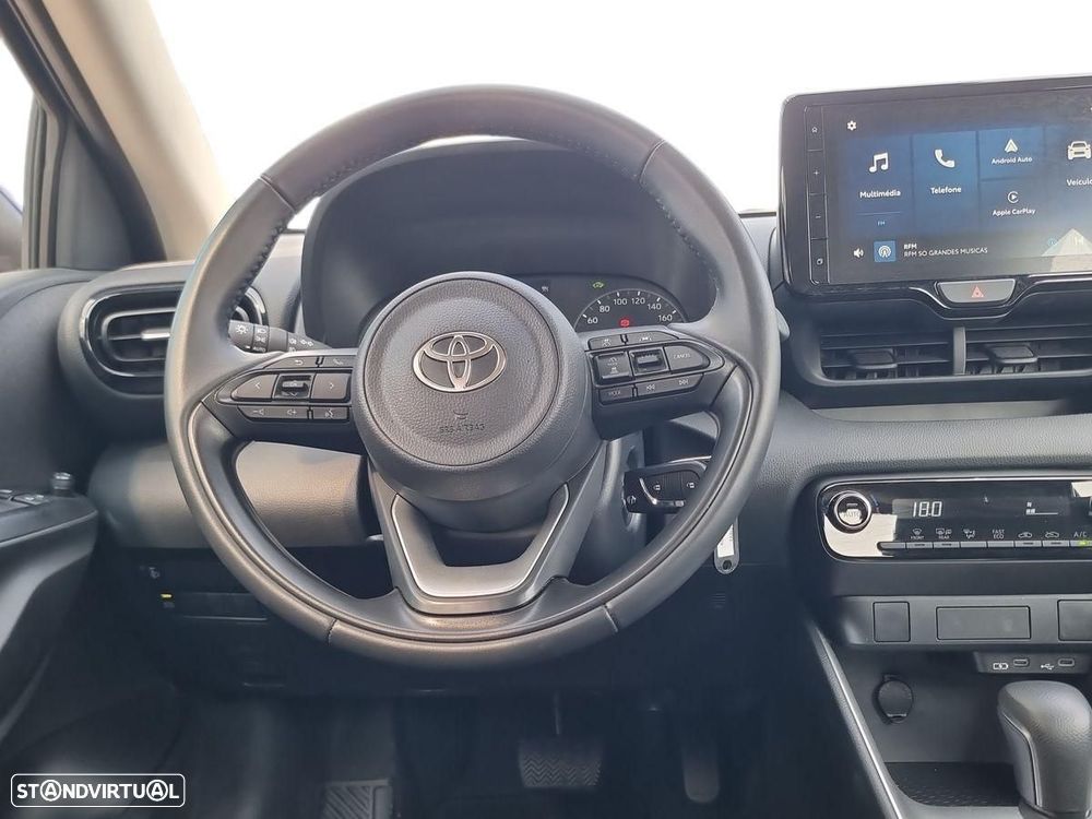 Toyota Yaris - 10