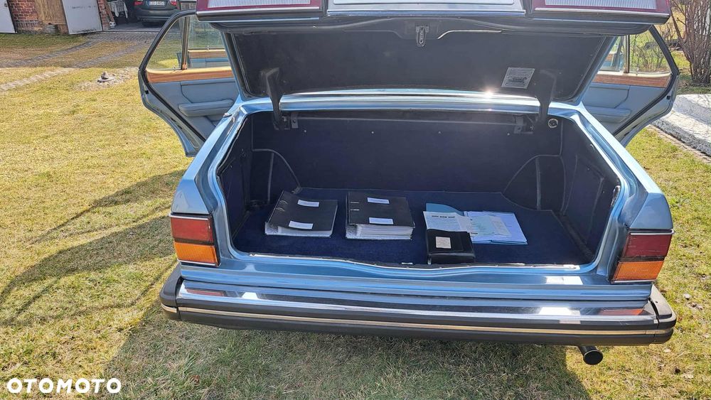 Bentley Mulsanne - 12