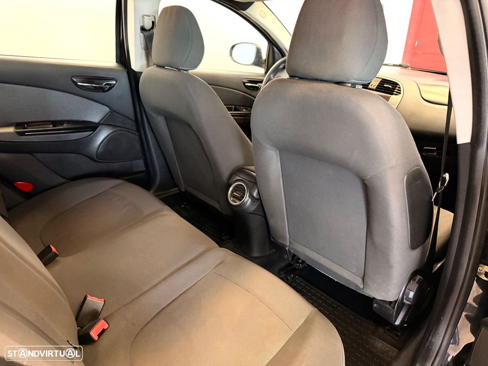 Fiat Bravo 1.4 16V Dynamic - 10