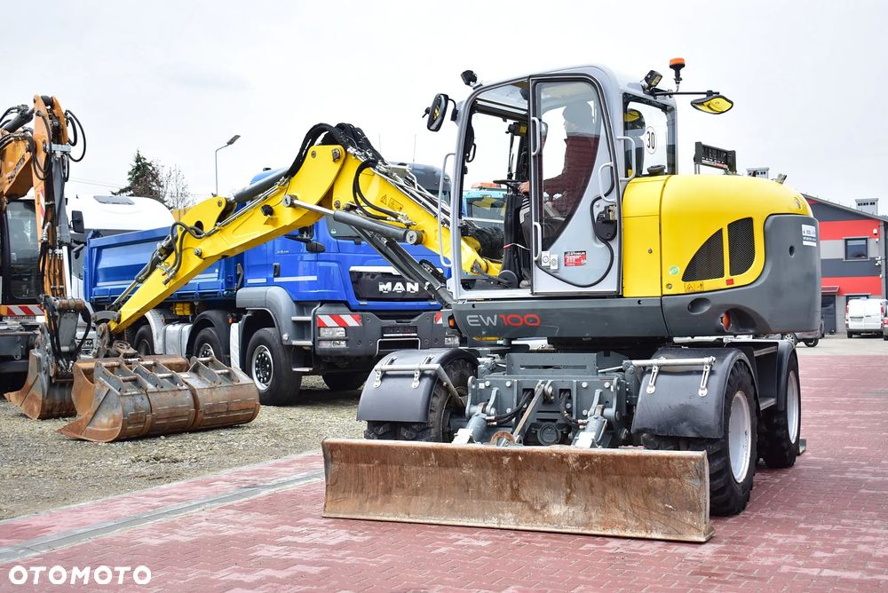 Wacker Neuson EW 100 Koparka kołowa 10.5 T/ Powertilt/ 4 Łyżki/ Podpory + Pług/ 2021/ 3.700 Mth/ Sprowadzona z Austri ! - 13