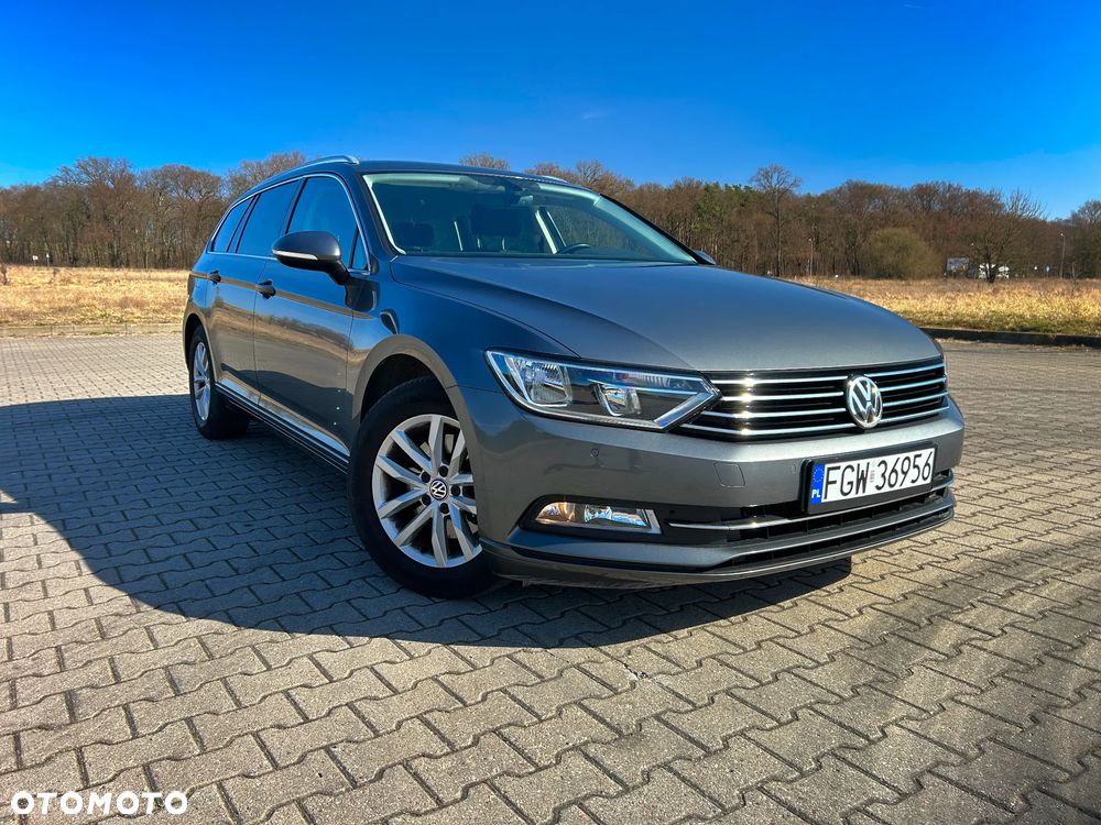 Volkswagen Passat - 11