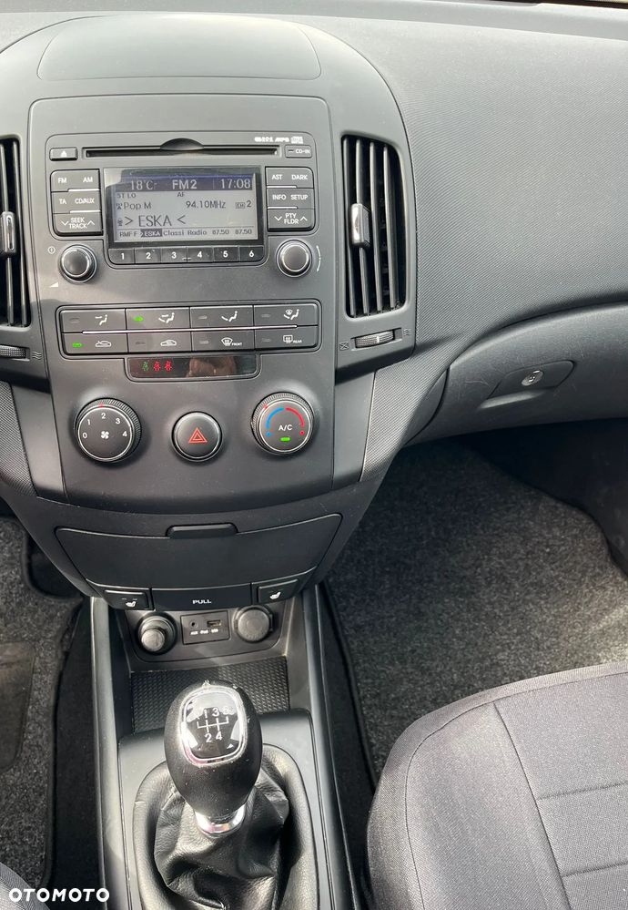 Hyundai i30 1.4 FIFA WM Edition - 7