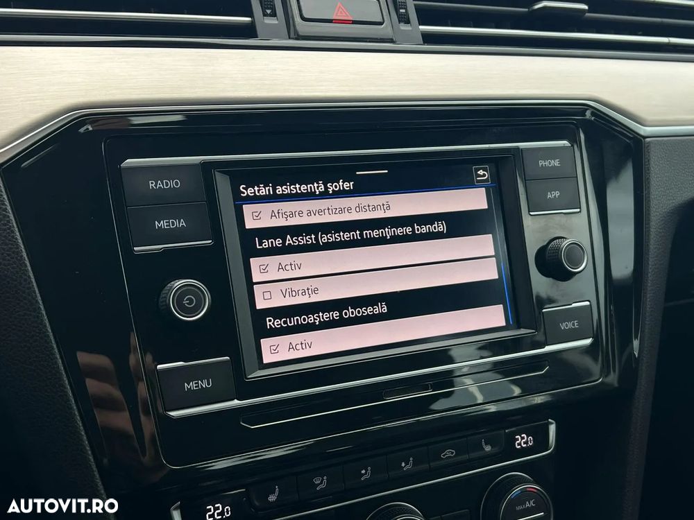 Volkswagen Passat 2.0 TDI DSG Highline - 17