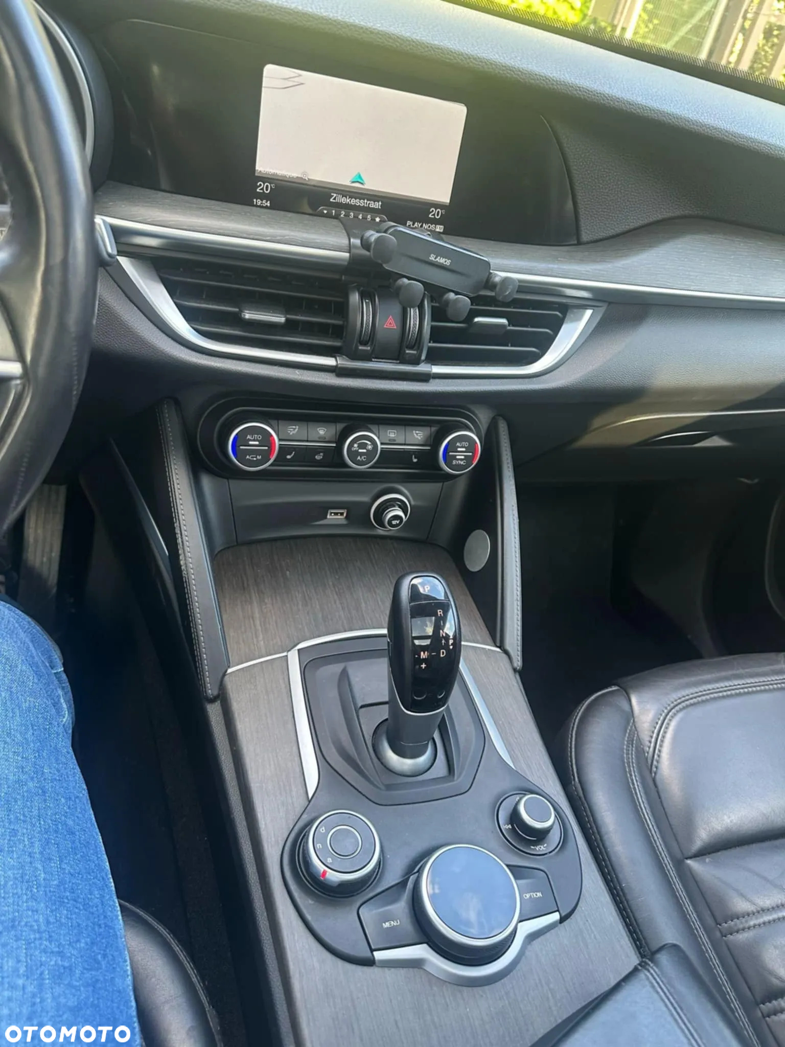 Alfa Romeo Stelvio - 23