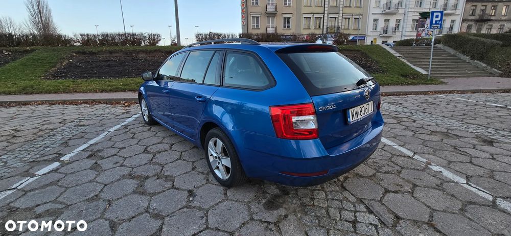 Skoda Octavia 1.6 TDI Ambition - 9