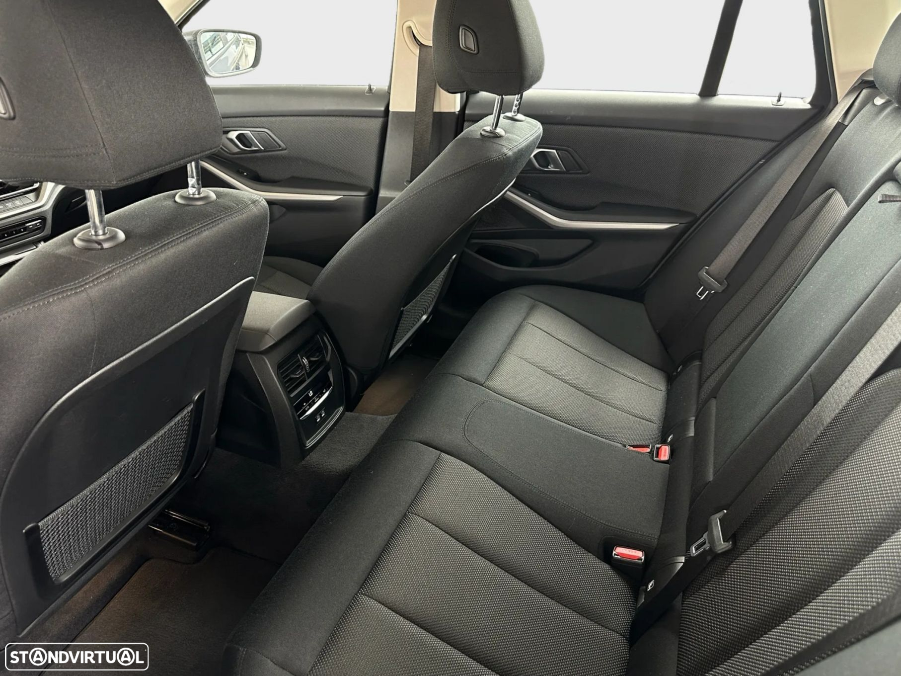 BMW 320 d Touring Auto - 21