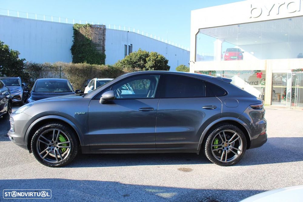 Porsche Cayenne Coupé E-Hybrid - 8