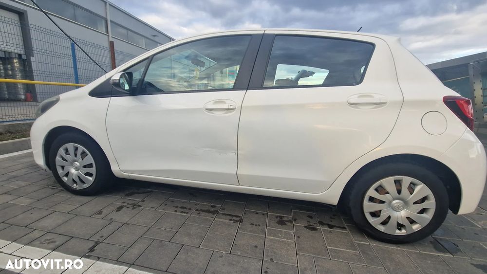 Toyota Yaris 1.5 VVT-i HSD Terra - 23