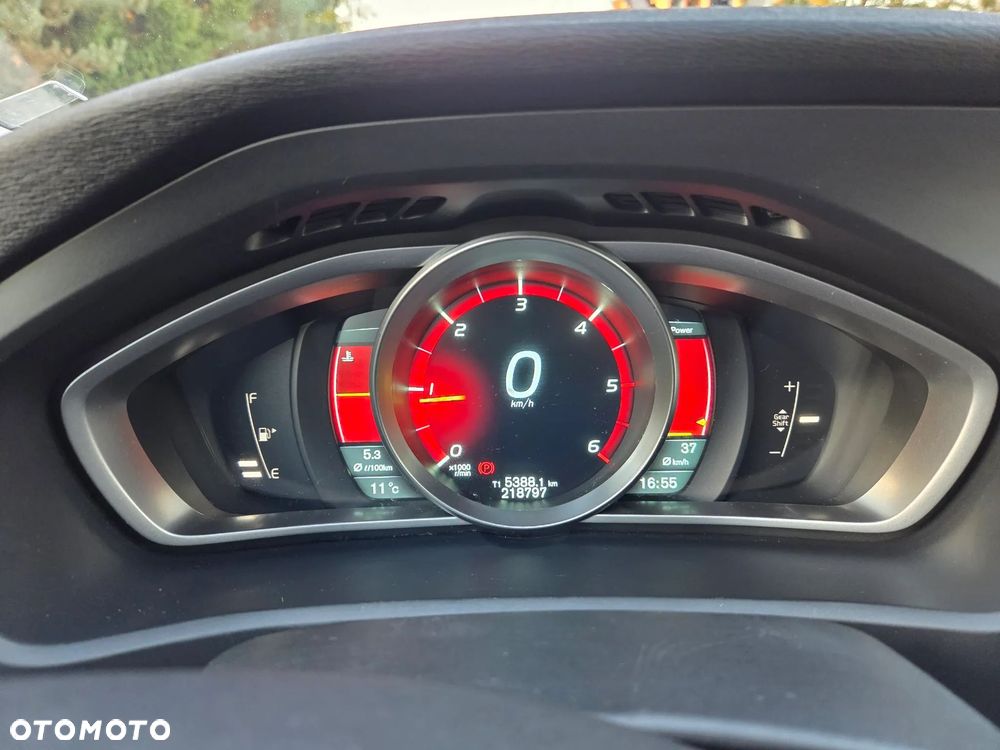 Volvo V40 - 22