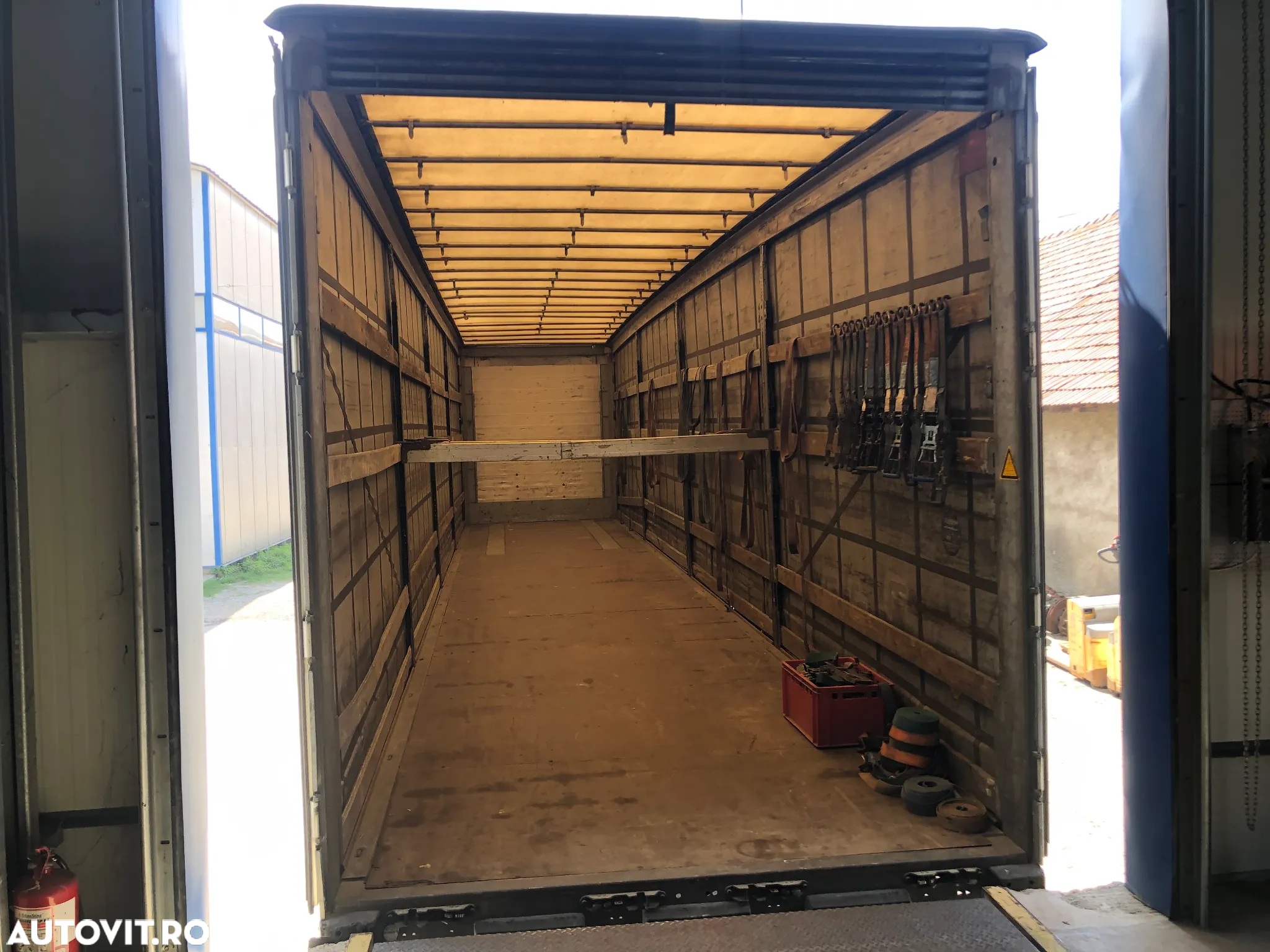 Schmitz Cargobull Varios - 6