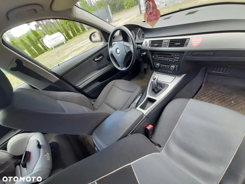 BMW Seria 3 320d - 5