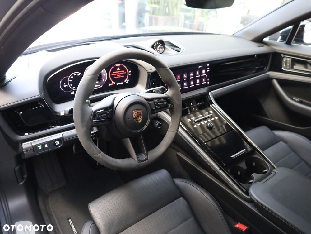 Porsche Panamera - 11