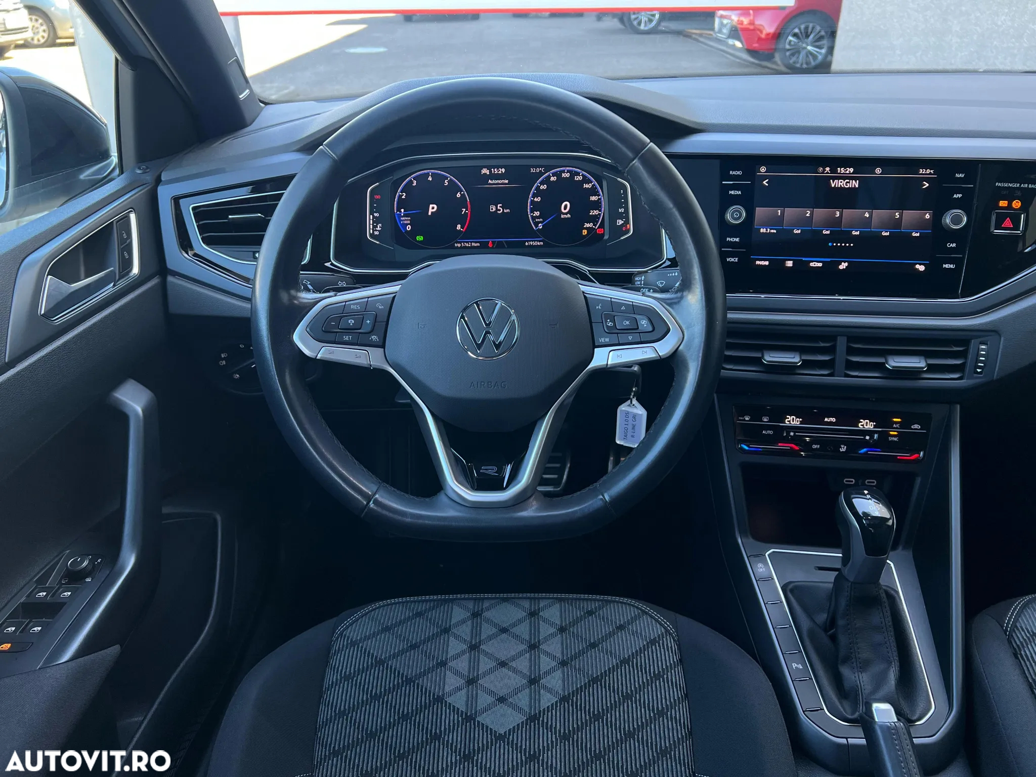 Volkswagen Taigo 1.0 TSI DSG R-Line - 25
