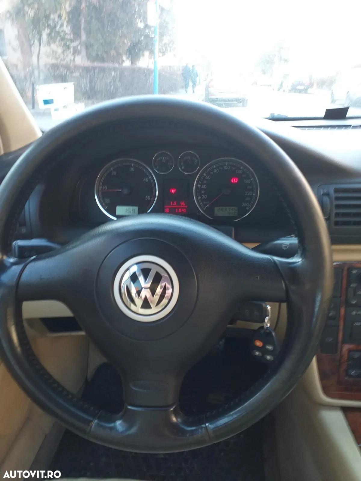 Volkswagen Passat 2.5TDI V6 4Motion Comfortline - 4