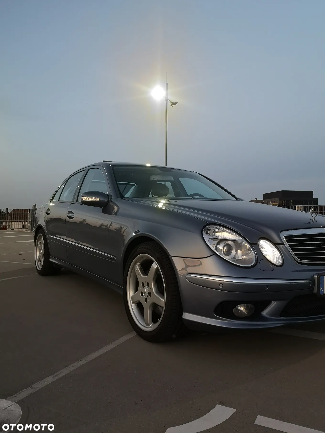 Mercedes-Benz Klasa E 500 Avantgarde - 22