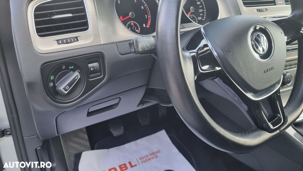 Volkswagen Golf 1.2 TSI BlueMotion Technology Comfortline - 12