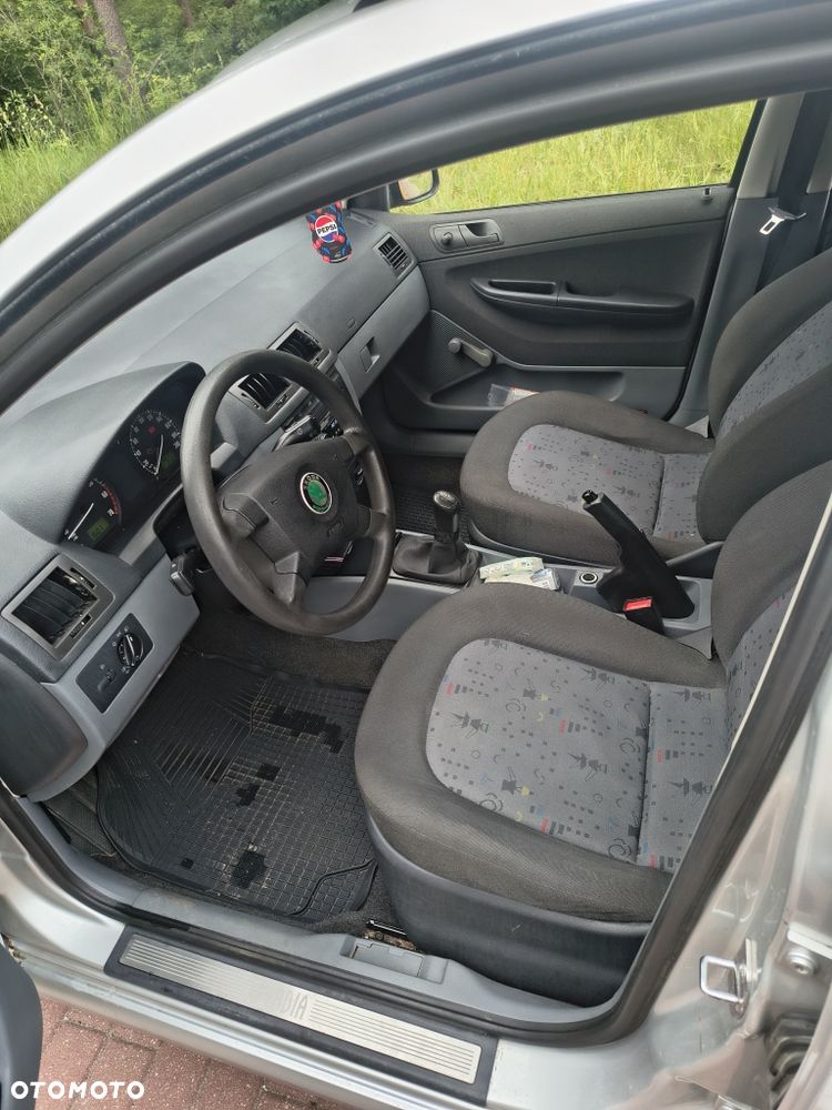 Skoda Fabia - 8