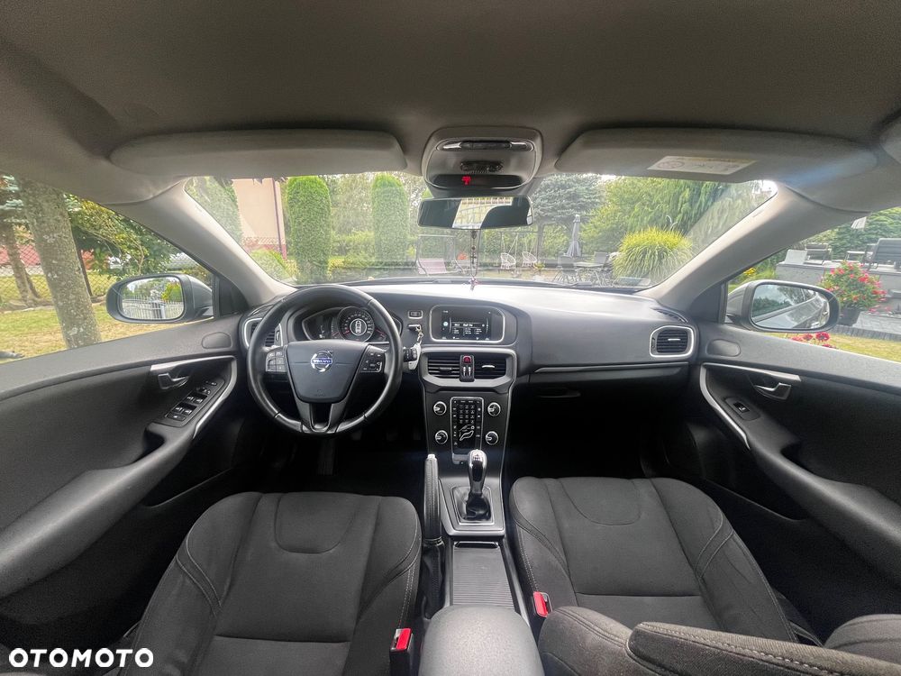 Volvo V40 D2 Drive-E Dynamic Edition - 17