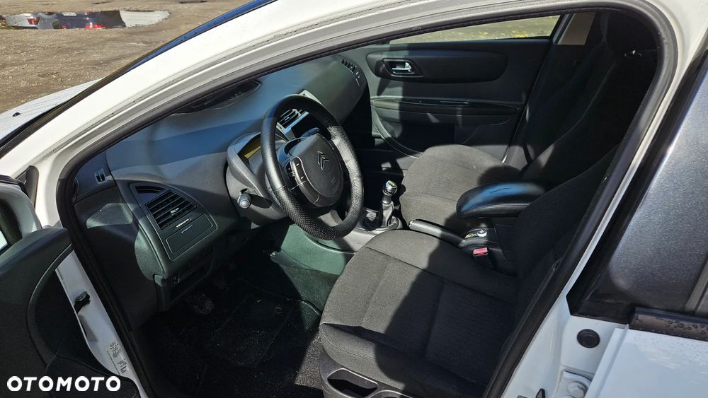 Citroën C4 1.6 HDi Style - 10