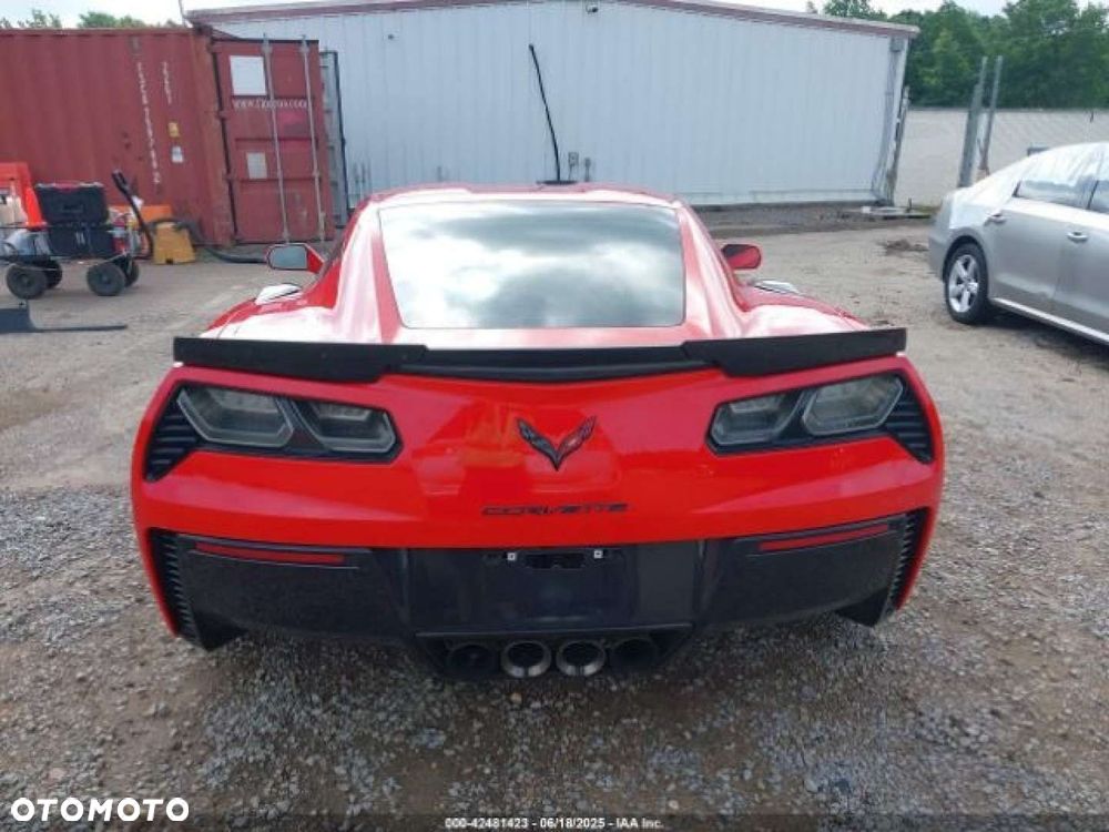 Chevrolet Corvette - 7