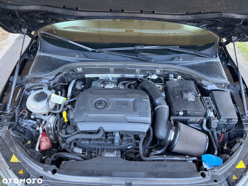 Skoda Octavia 2.0 TSI (Green tec) DSG RS - 11