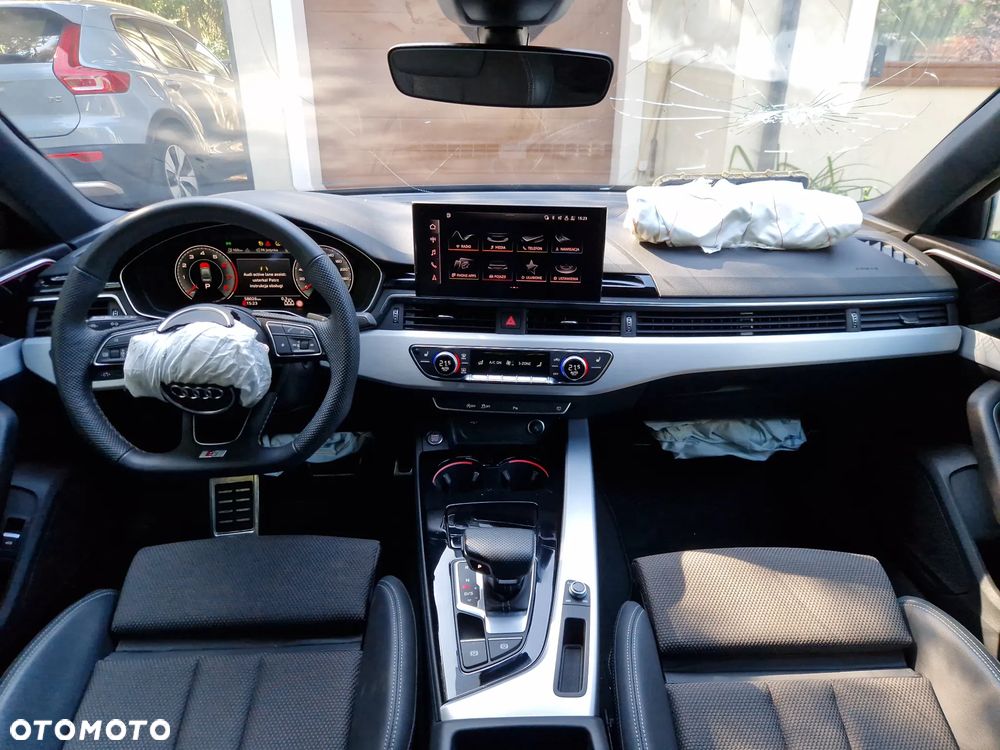 Audi A4 Limousine 35 TFSI mHEV S Line S tronic - 15