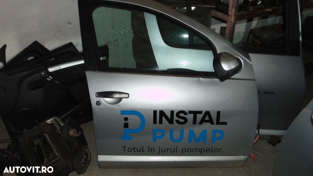 Usi fata/spate Dacia Sandero 2010 hatchback - 2