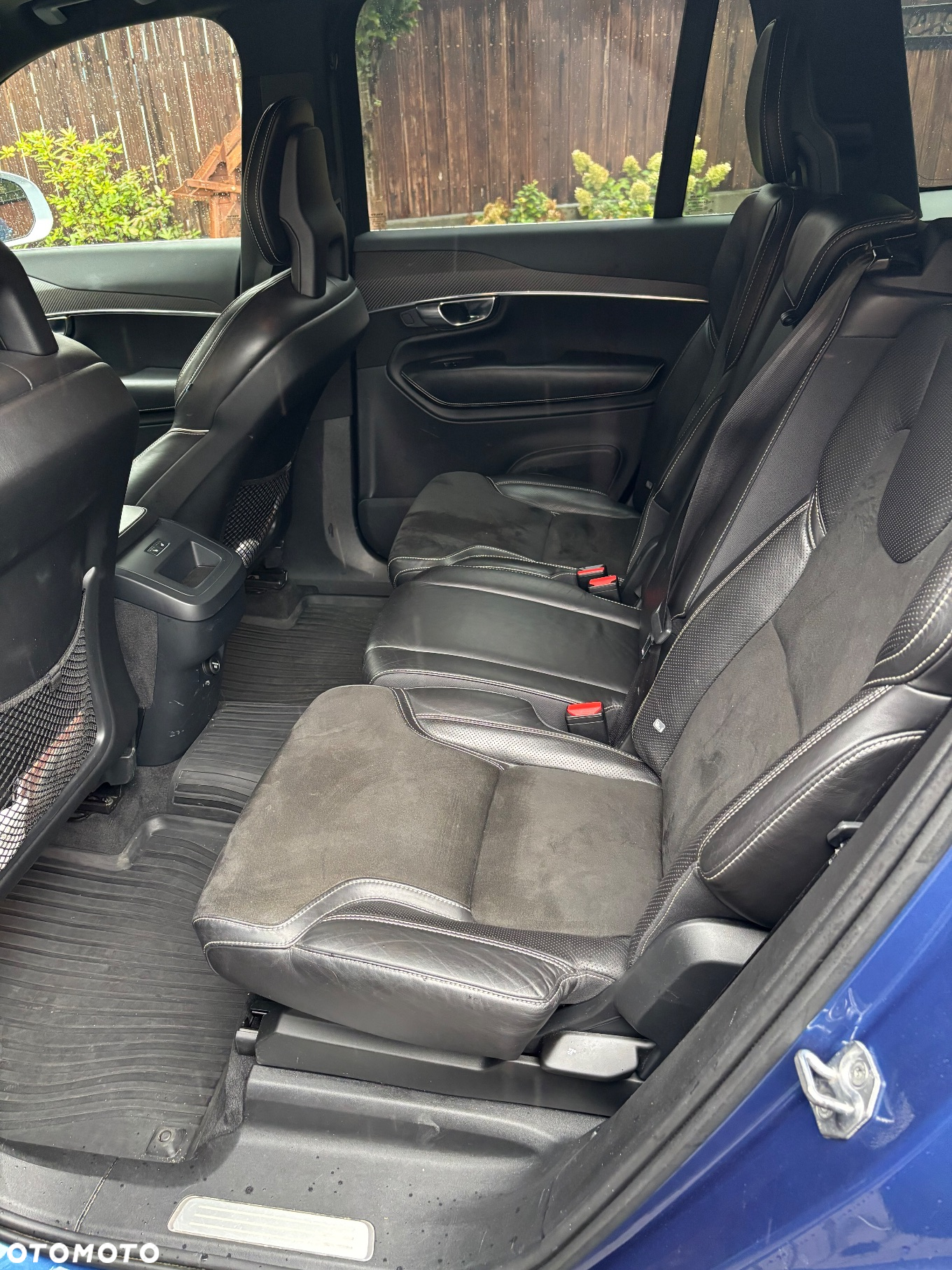 Volvo XC 90 D5 AWD R-Design 7os - 4
