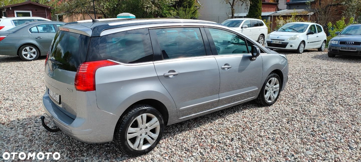 Peugeot 5008 - 11