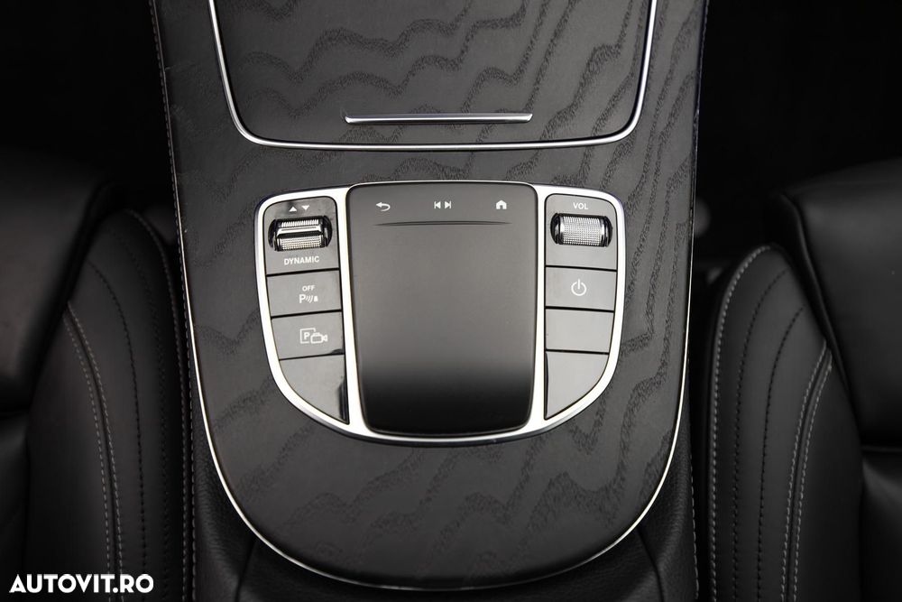 Mercedes-Benz E - 27